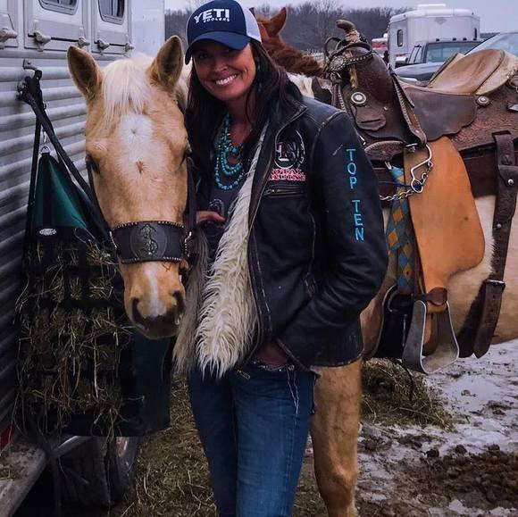 Profile Picture of Rhonda Farmer-read (@goneropingfarm) on Poshmark