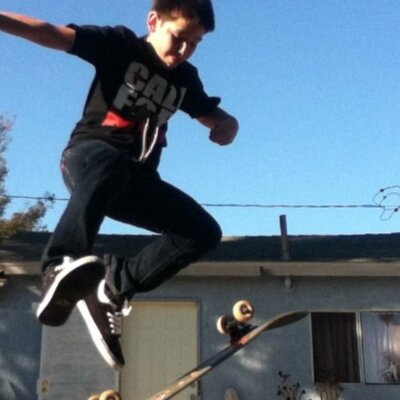 Profile Picture of Arturo Zepeda (@Arturozepeda7) on Twitter