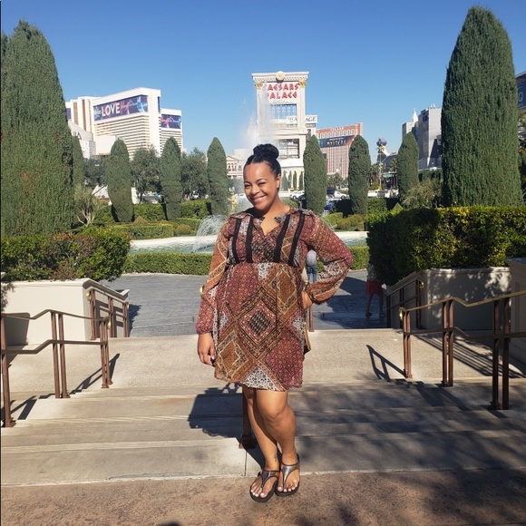 Profile Picture of Tiffany Ahrens (@mrsahrens) on Poshmark