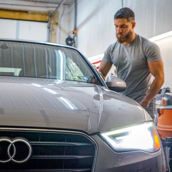 Ingmar Centurion - Poshmark Profile Picture of Ingmar Centurion (@ingmarcenturion) on Poshmark