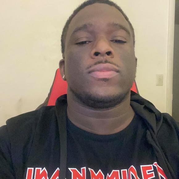 Profile Picture of Delancey Bryant (@delanceybryant) on Poshmark