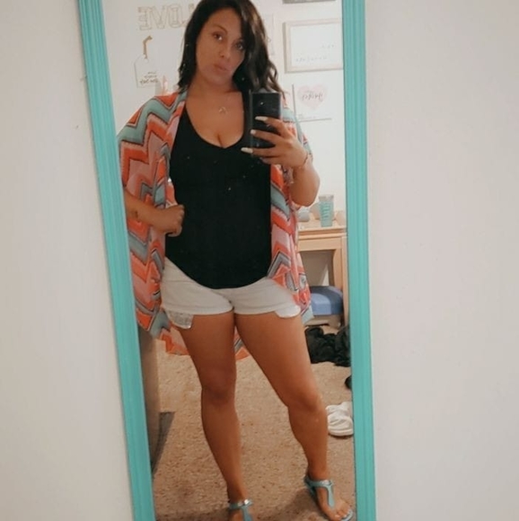 Profile Picture of Kiarra Nashell (@nashellk) on Poshmark