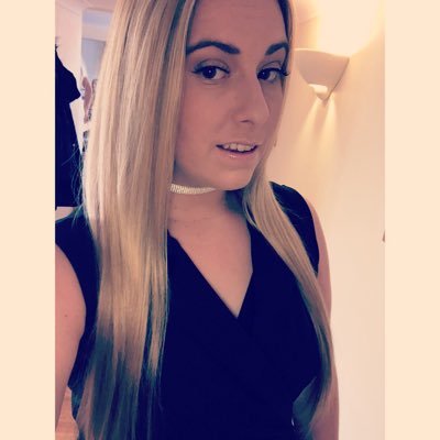 Profile Picture of Lea♔ (@LeanneBennettX) on Twitter