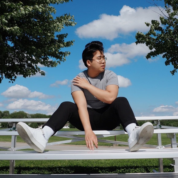 Profile Picture of Nicholas Wang (@nickjwang) on Poshmark