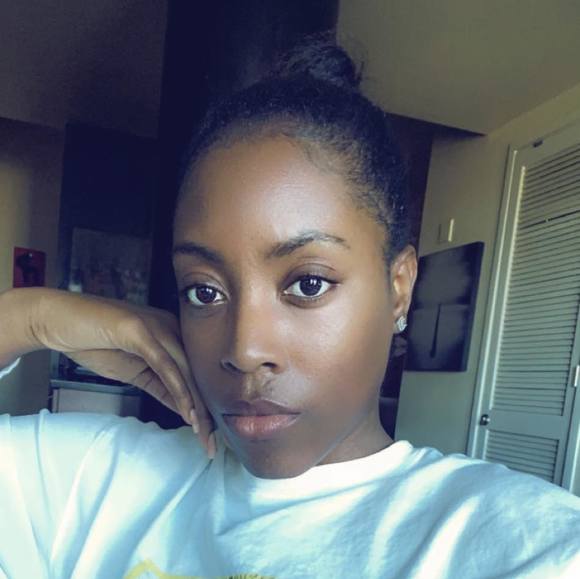 Profile Picture of Monette Thomas (@monettet101) on Poshmark