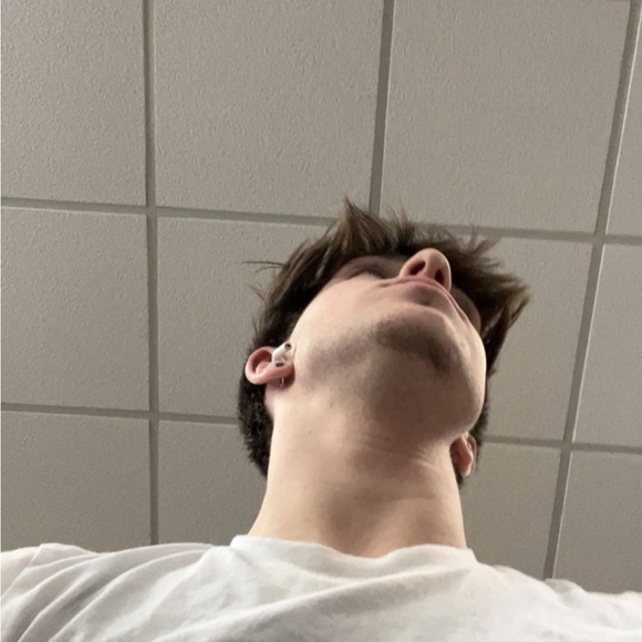 Profile Picture of Ezra Kienast (@ezrafran2005) on Poshmark
