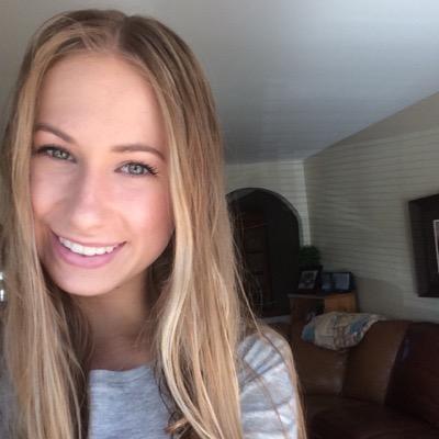 Profile Picture of Amanda Plummeron Twitter