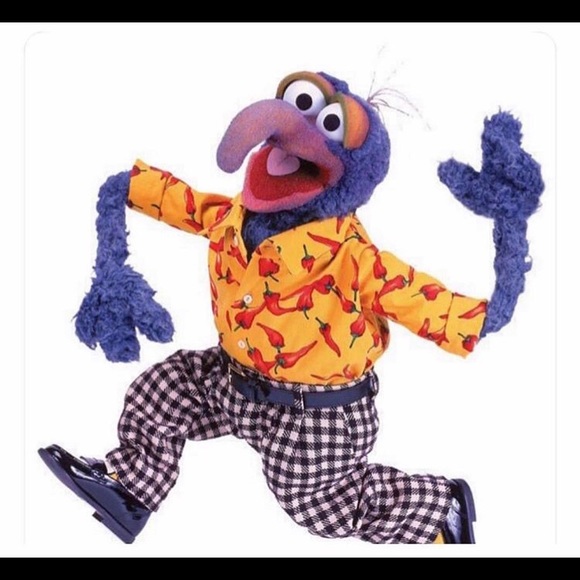 Profile Picture of Bella Santilli (@bella29002) on Poshmark