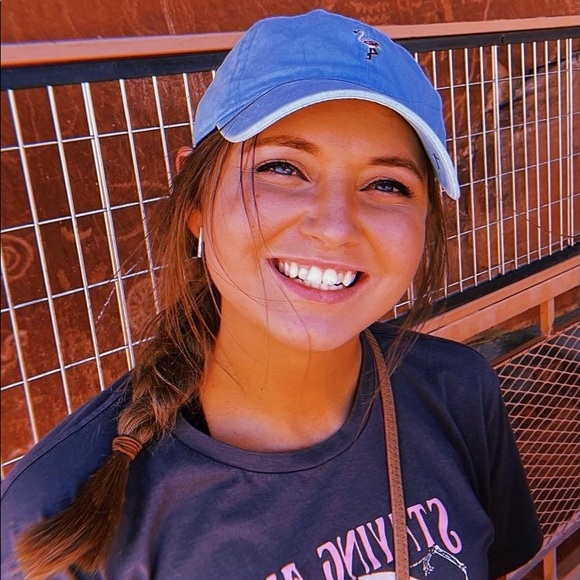 Profile Picture of Meagan Bjornstad (@mbjornstad) on Poshmark