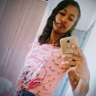 Profile Picture of Carla Simone Guerreiro Dos Santos (@carlasimonegue1) on Twitter
