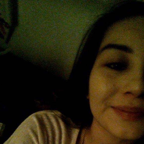 Profile Picture of Gypsy Tehandon (@gypsyt) on Poshmark