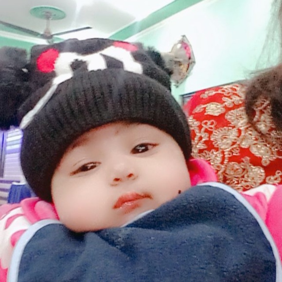 Profile Picture of Sanaazeem Sanaazeem (@sana735) on Poshmark