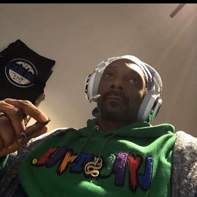 Profile Picture of Stack (@StacknSean) on Twitter