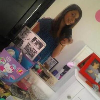 Profile Picture of Martina Flores (@martinaflores16) on Twitter