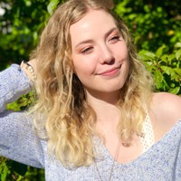 Profile Picture of Alexa Sinclair (@alexa-sinclair-6) on Quora