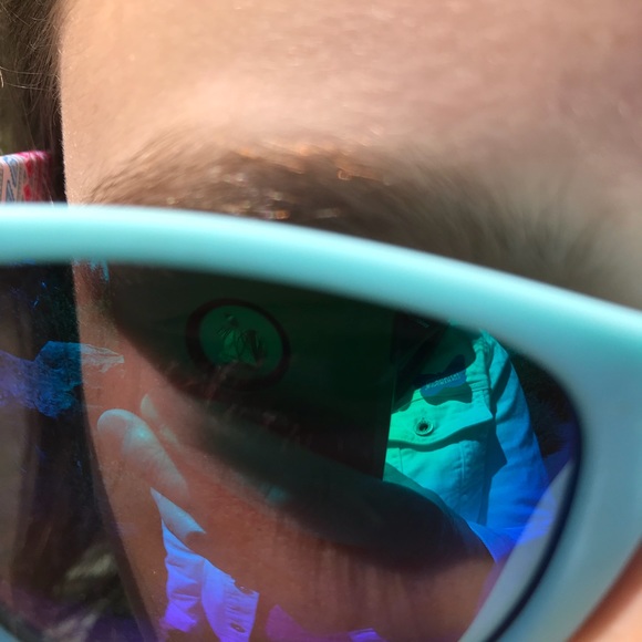 Profile Picture of Diane Andrews (@luvinmama) on Poshmark