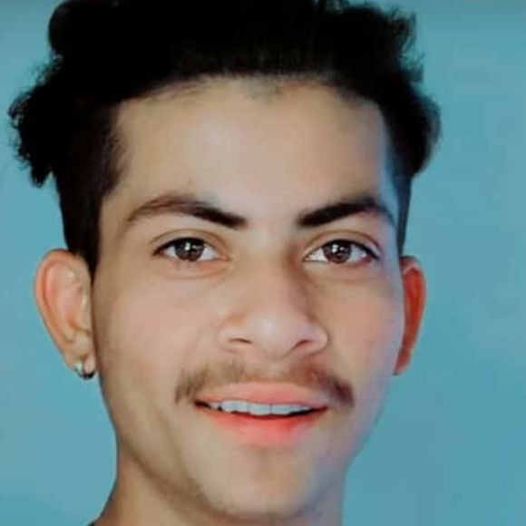 Profile Picture of Mohd Hussain (@hussain227) on Poshmark