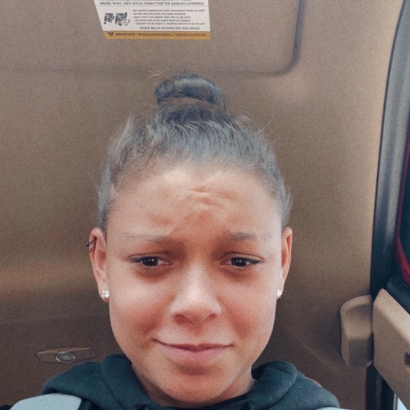 Profile Picture of Sophia Mcconnell (@sophiamcconnell) on Poshmark