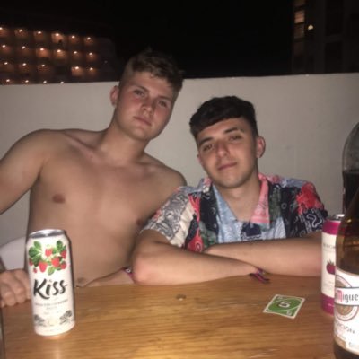 Profile Picture of Yee (@ben_yeo99) on Twitter