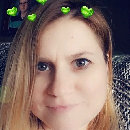 Profile Picture of Amy Badertscher (@@amybadertscher) on Tiktok