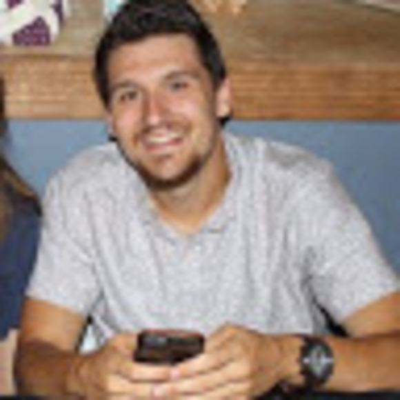 Profile Picture of Kyle Holden (@kyle_holden) on Poshmark