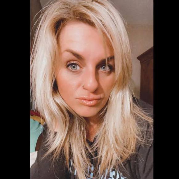 Profile Picture of Carissa Biering (@cbiering) on Poshmark