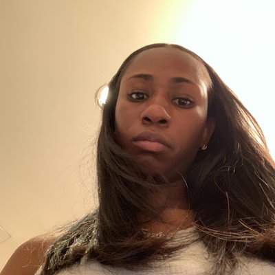 Profile Picture of Tyesha (@KissTheLaces) on Twitter