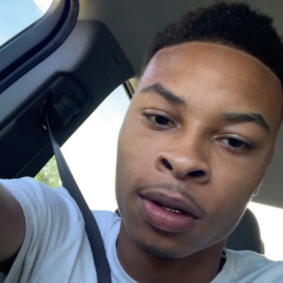 Devin Walls - Poshmark Profile Picture of Devin Walls (@d3v0x) on Poshmark