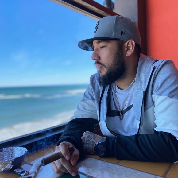 Profile Picture of Gil Rodriguez (@gil_rodriguez) on Poshmark