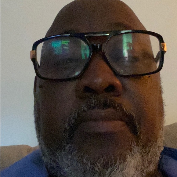 Profile Picture of Curtis Freeman (@curtis_freeman) on Poshmark