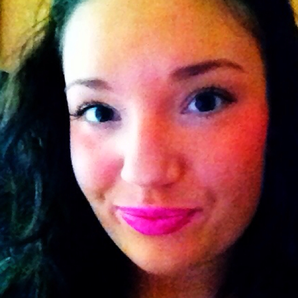 Profile Picture of Tara Melton (@tmelton1) on Poshmark