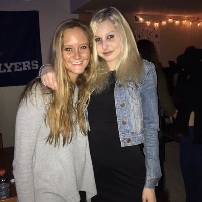 Profile Picture of Danielle Bloomon Twitter