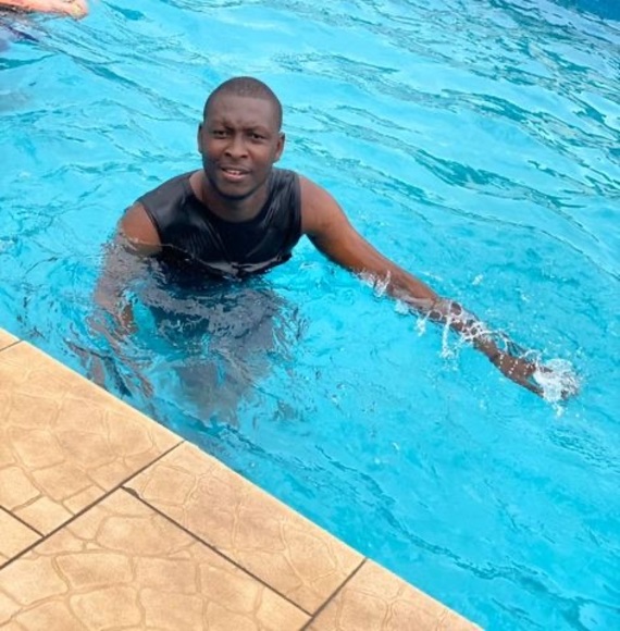Profile Picture of Ben Bamba (@benhamed86) on Poshmark