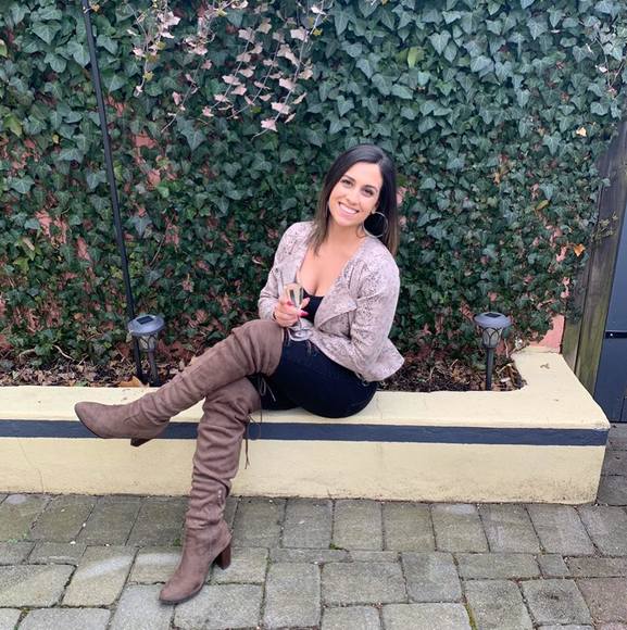 Profile Picture of Liana Buccino (@lili0311) on Poshmark