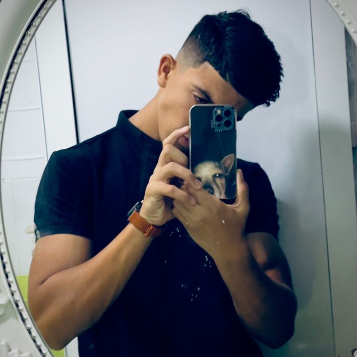 Profile Picture of MaYas99x (@mayas_._._._._._._._.fkr) on Tiktok