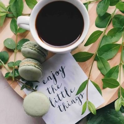 Profile Picture of Haleemah Oladamade Ahmad (@kaatibah) on Twitter