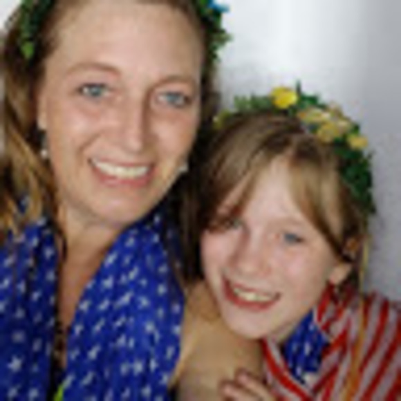 Profile Picture of Jenii Hanselman (@jenii0124) on Poshmark