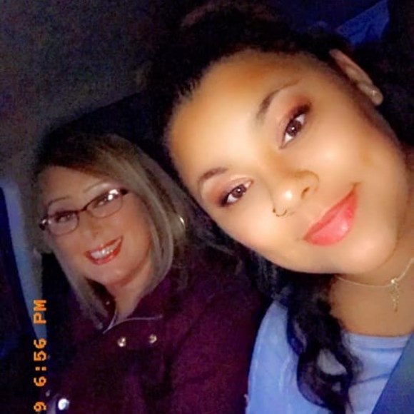 Profile Picture of Brooke Witherspoon (@bspoon1981) on Poshmark