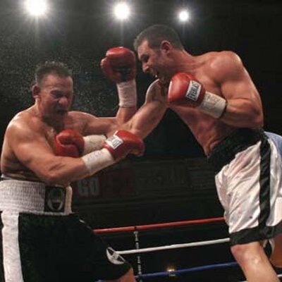 Profile Picture of Jason Barnett (@BoxerJ1974) on Twitter