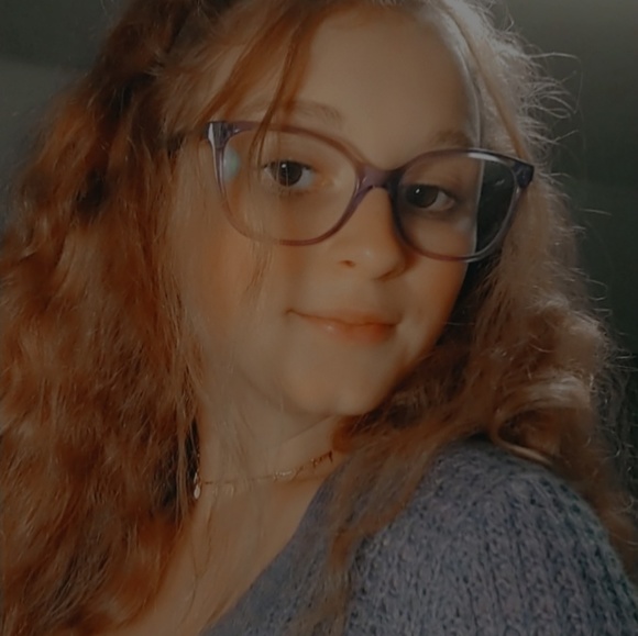 Profile Picture of Kylee Vanhorne (@kylee_joann) on Poshmark