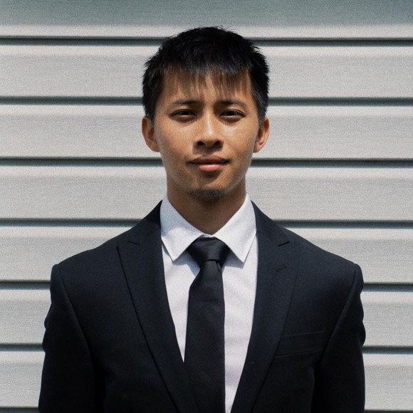Profile Picture of Ambrogio Luca (@ambrogioluca23) on Poshmark