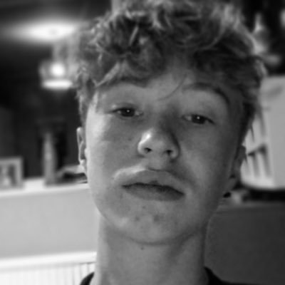 Profile Picture of Charlie Welch (@charliewelch_04) on Twitter