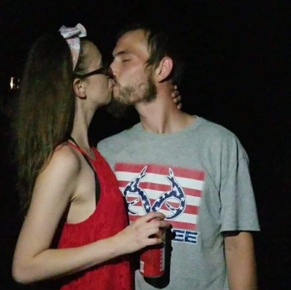 Profile Picture of Licia Sivers (@liciajones66) on Poshmark