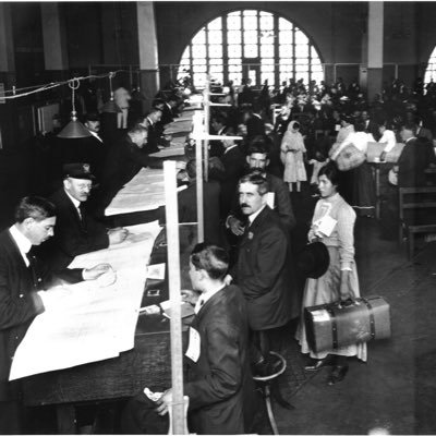 Profile Picture of Ellis Island Crew (@favimmigrant) on Twitter