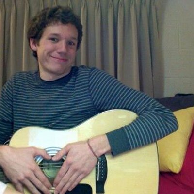 Profile Picture of Stephen Edward Husk (@StevieHusk) on Twitter