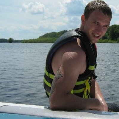 Profile Picture of Kyle Charles Ahlstro (@BLUEYEBLU) on Twitter