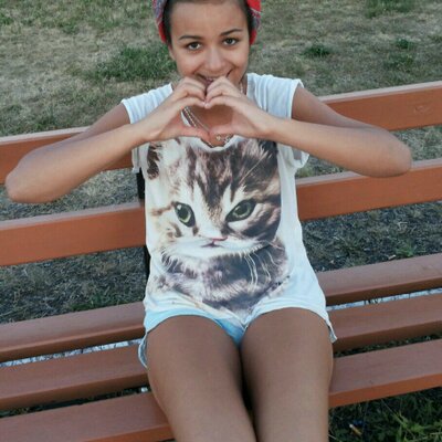 Profile Picture of Julia Kruk (@julia_kruk) on Twitter