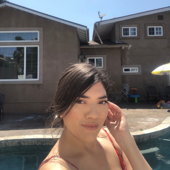 Profile Picture of Briana Higareda (@bhigareda503) on Poshmark