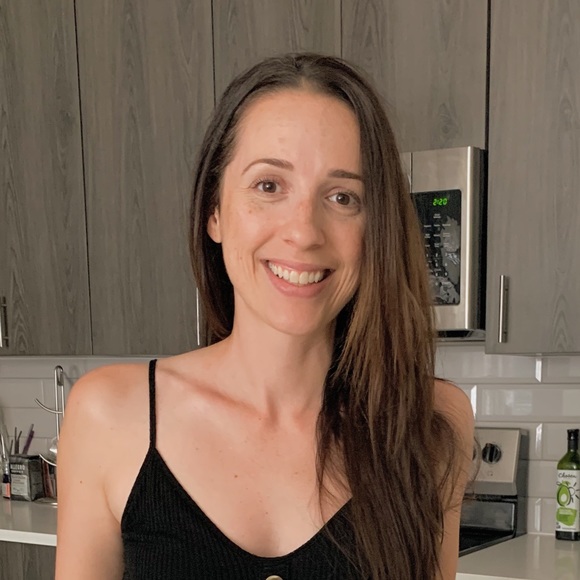 Profile Picture of Kim Reese (@kim21161) on Poshmark