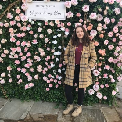 Profile Picture of Alexandra Hallam (@AlexandraHallam) on Twitter